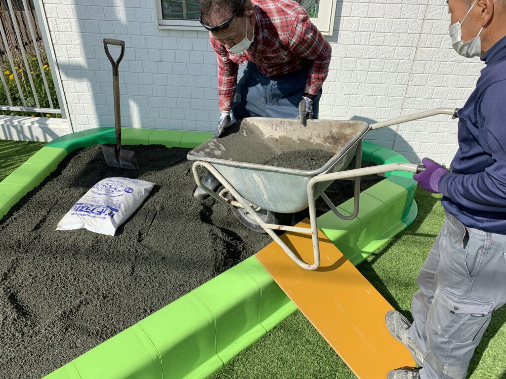 サンドプラスを使用した保育園の砂場施工｜札幌市