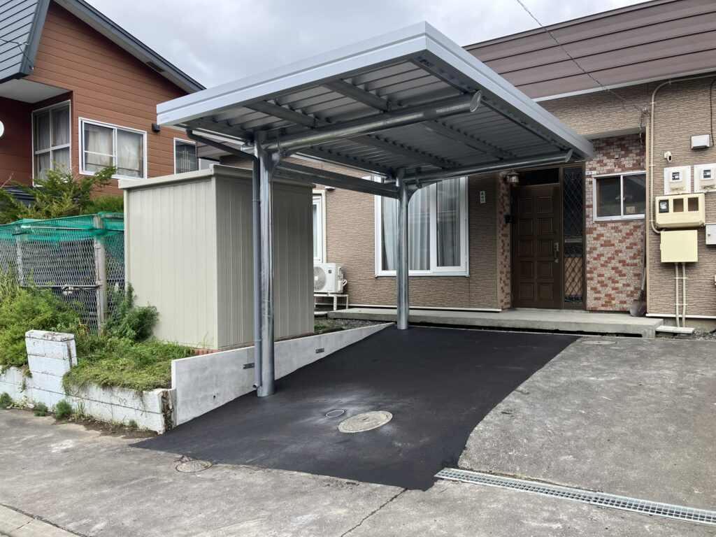 片持ちカーポート「家CAR天下」を設置