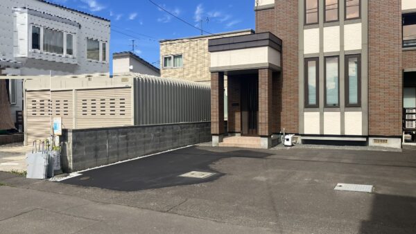 駐車スペースの外構工事｜花壇撤去・アスファルト舗装の施工事例【札幌市西区】