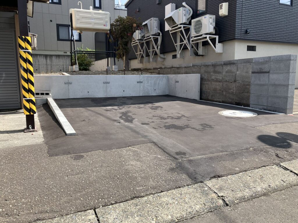 札幌市南区で庭を駐車場に変更した施工後